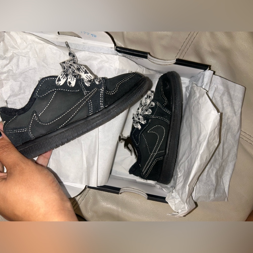 TRAVIS SCOTT X JORDAN 1 RETRO LOW OG SP TD 'BLACK PHANTOM'